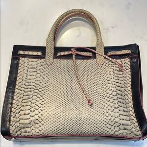 Claudia Firenze Italian Leather Crocodile-print Handbag